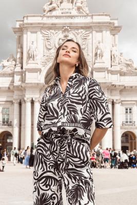 Suriname Black Collar Top