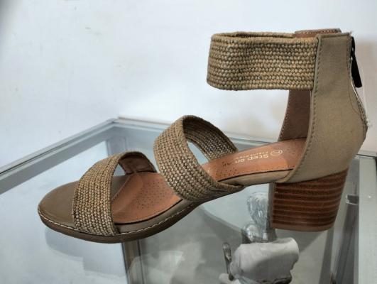 Fitting Rafia Wedge Heal