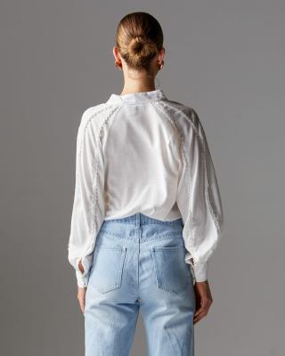 Berry Kiss Ivory Blouse