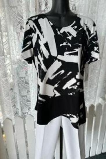 Black and White Print Top